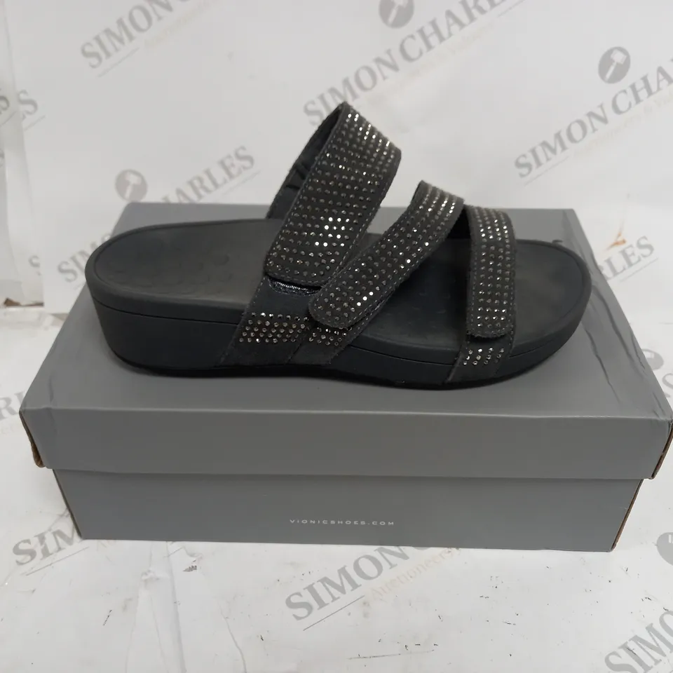 VIONIC ALEXIS SANDALS SIZE 6