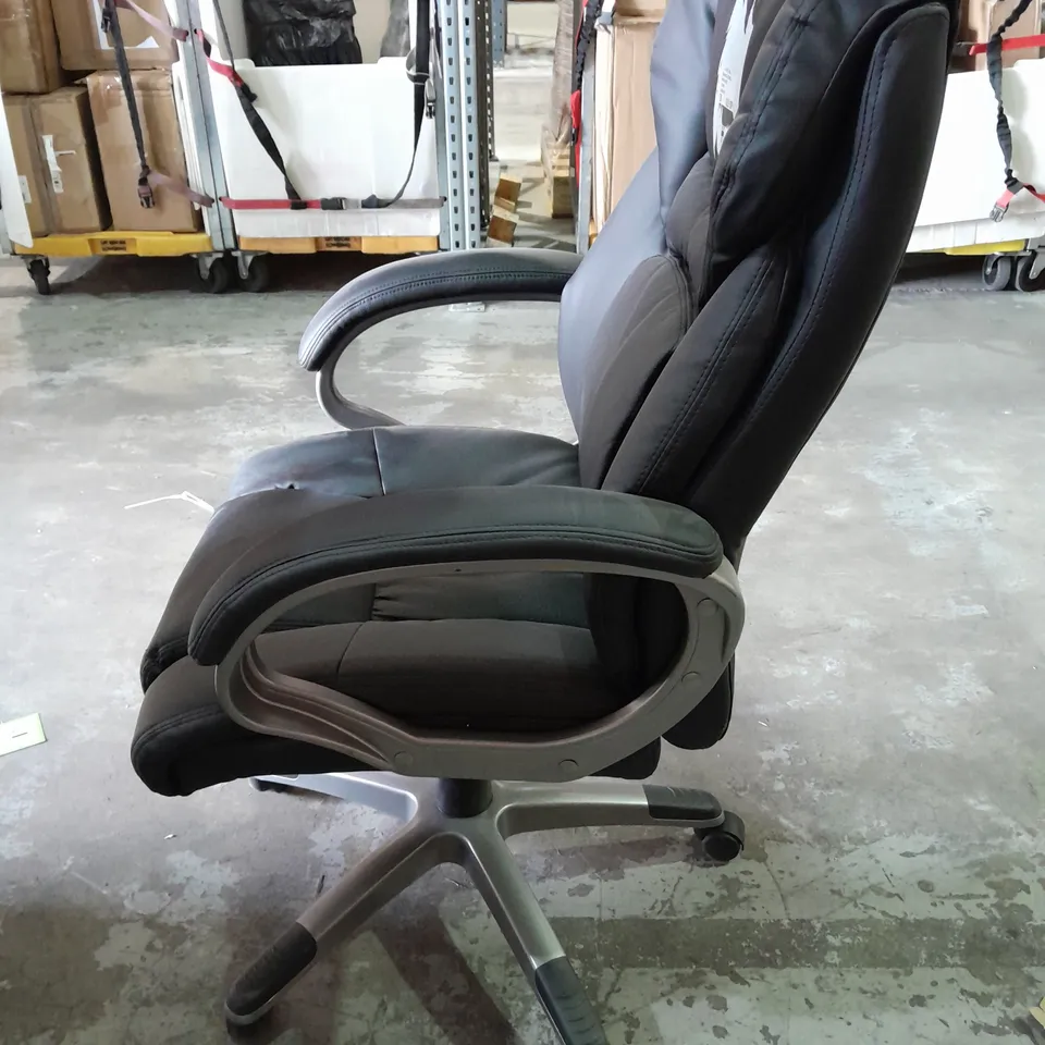 PU DIRECTORS OFFICE CHAIR - BLACK (COLLECTION ONLY)