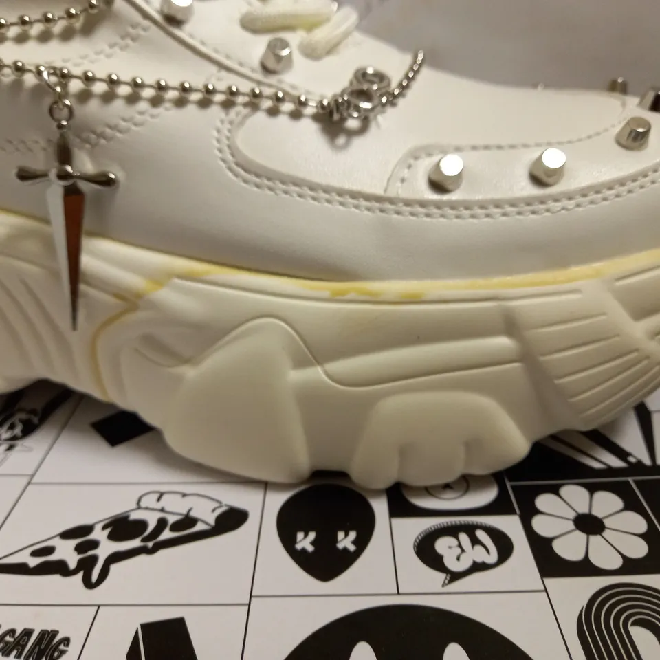 KOI VEGAN JINX WHITE MYSTIC CHARM TRAINERS - SIZE 6