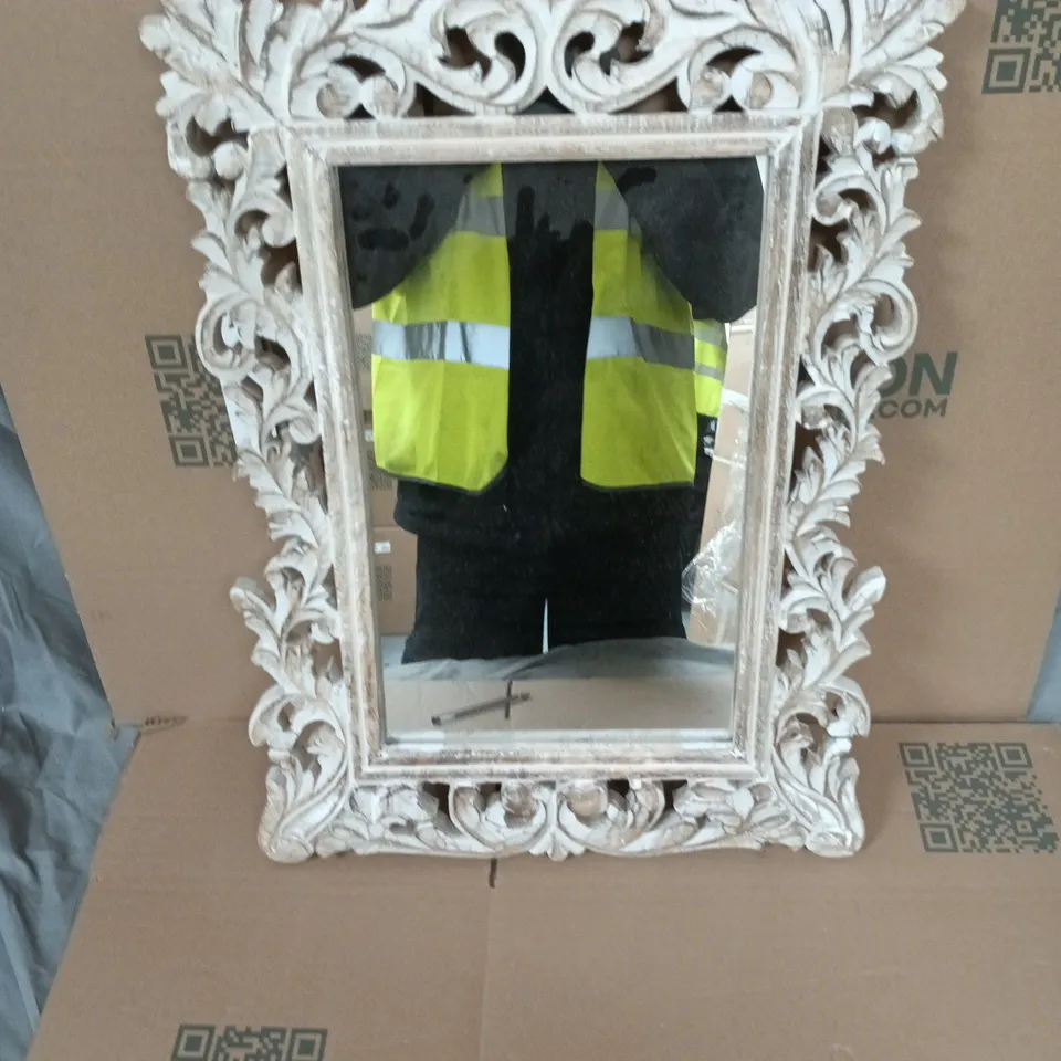 ORNATE WHITE CARVED-FRAME WALL MIRROR