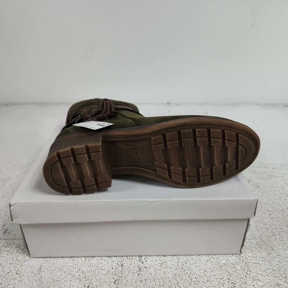 SHOES BY EMMA STOCKHOLM KHAKI SIZE 7 BOOT BOXED
