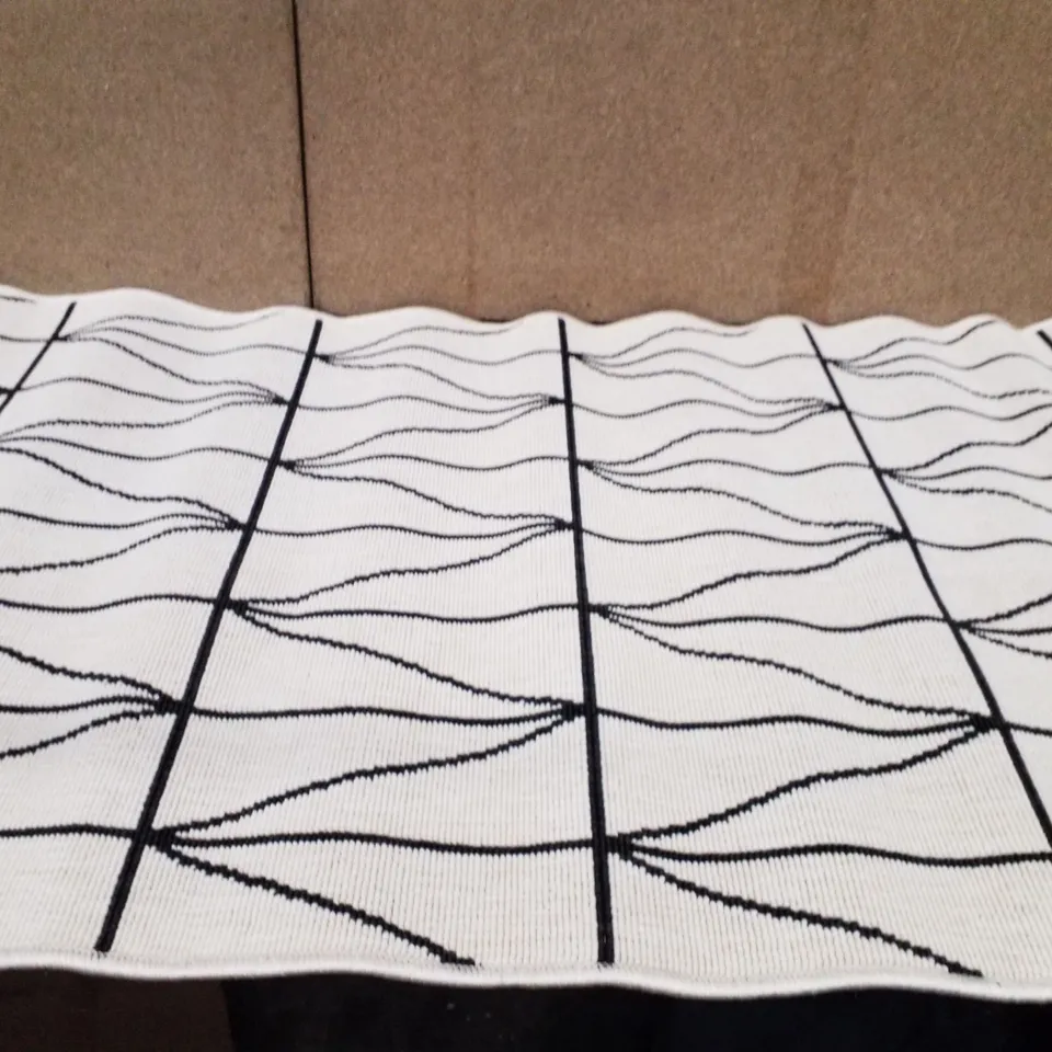 BRAND NEW PACO HOME BRUGGE 224 AREA RUG - WHITE // SIZE: 80 X 150cm