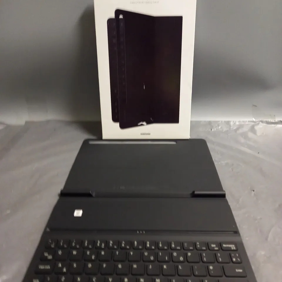 SAMSUNG COOK COVER KEYBOARD SLIM