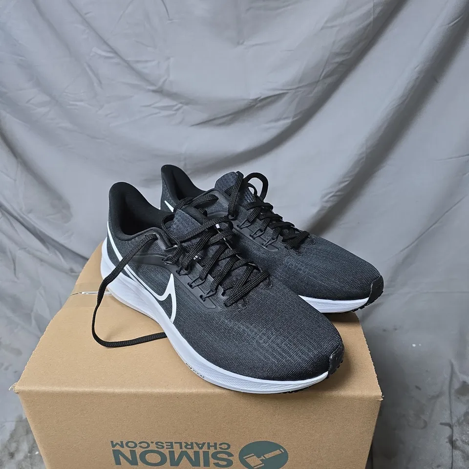 NIKE AIR ZOOM RUNNING SHOES – BLACK WITH WHITE SWOOSH UK 6