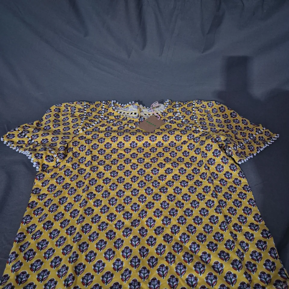 BODEN FLORAL PATTERN SHIRT SIZE 10