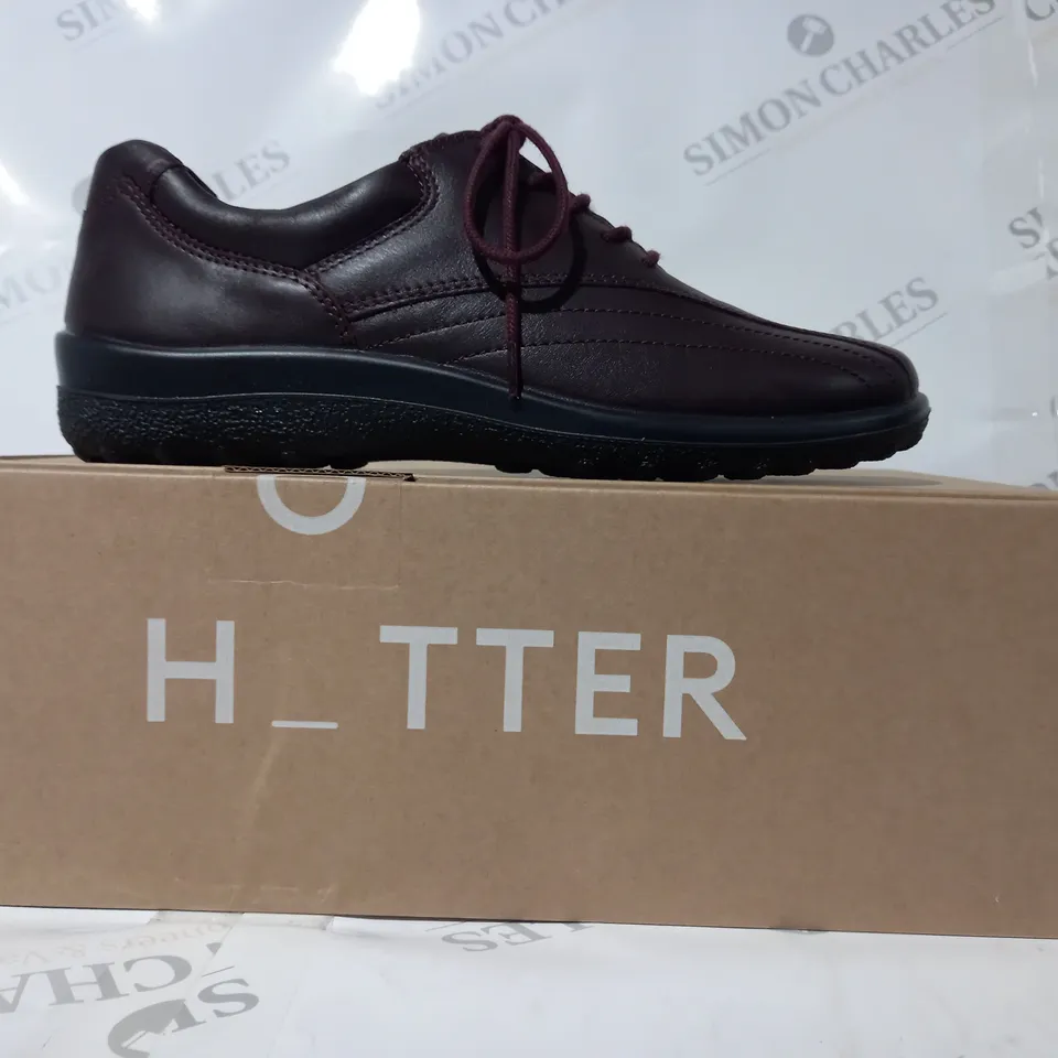 BOXED PAIR OF HOTTER TONE II TONEES SHOES IN WINE RED UK SIZE 6.5