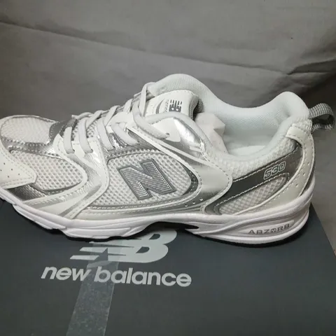 NEW BALANCE 530 RUNNING SHOES β MEN'S UK 7 (US 8) β WHITE/GREY