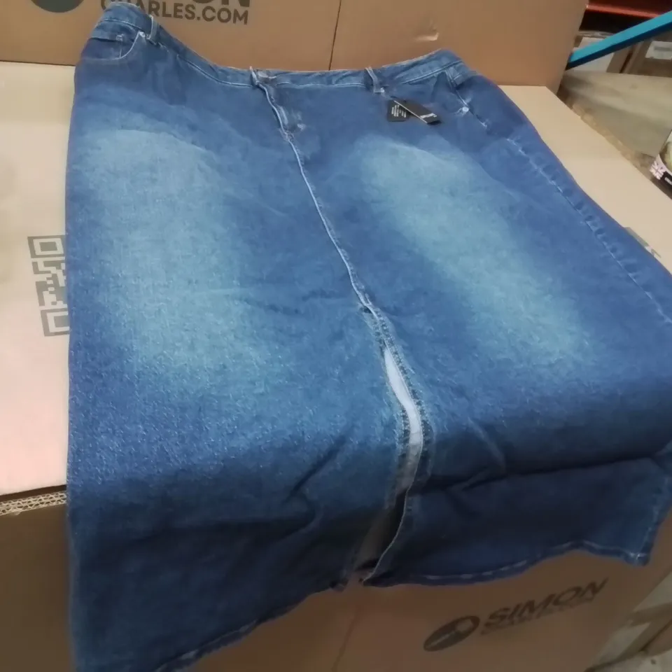 BOXED BRAND NEW APPROXIMATELY 7 JD WILLIAMS MAGISCULPT SKIRT BLUE SIZE 30