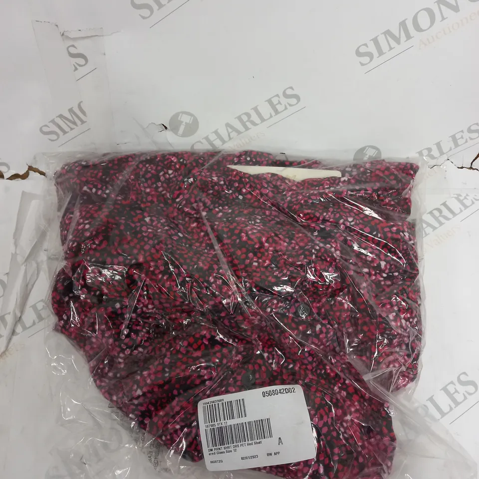 BOX OF APPROXIMATELY 30 ASSORTED CLOTHING PRODUCTS IN VARIOUS SIZES TO INCLUDE SKIRTS, JUMPERS, DRESSES ETC
