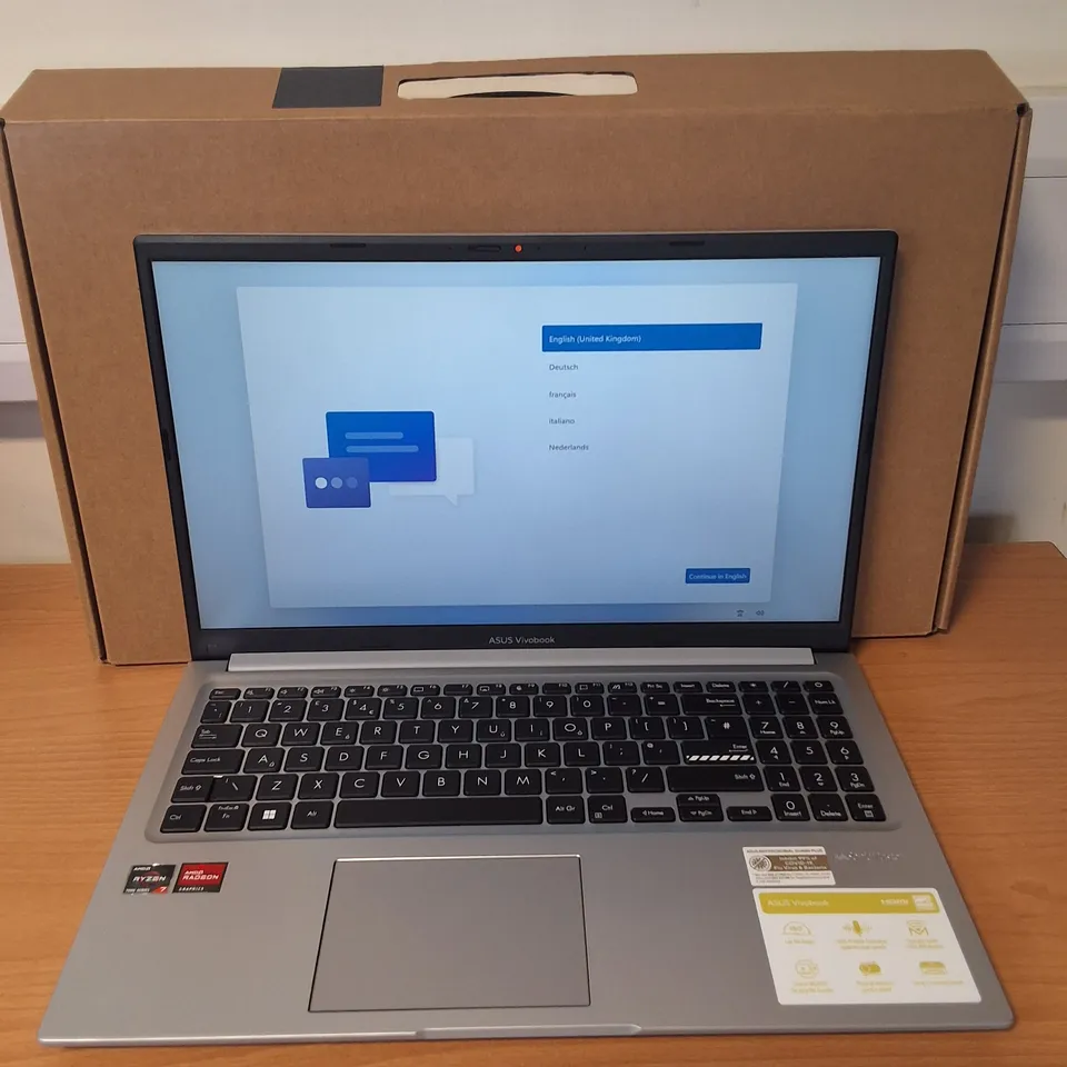 BOXED ASUS VIVOBOOK AMD R7-7730U 522GB SSD LAPTOP IN SILVER - M1502Y