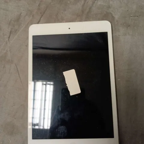 APPLE IPAD MINI 2 IN GREY