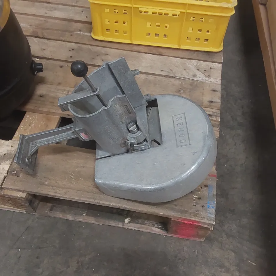 NEMCO COMMERCIAL VEGETABLE SLICER