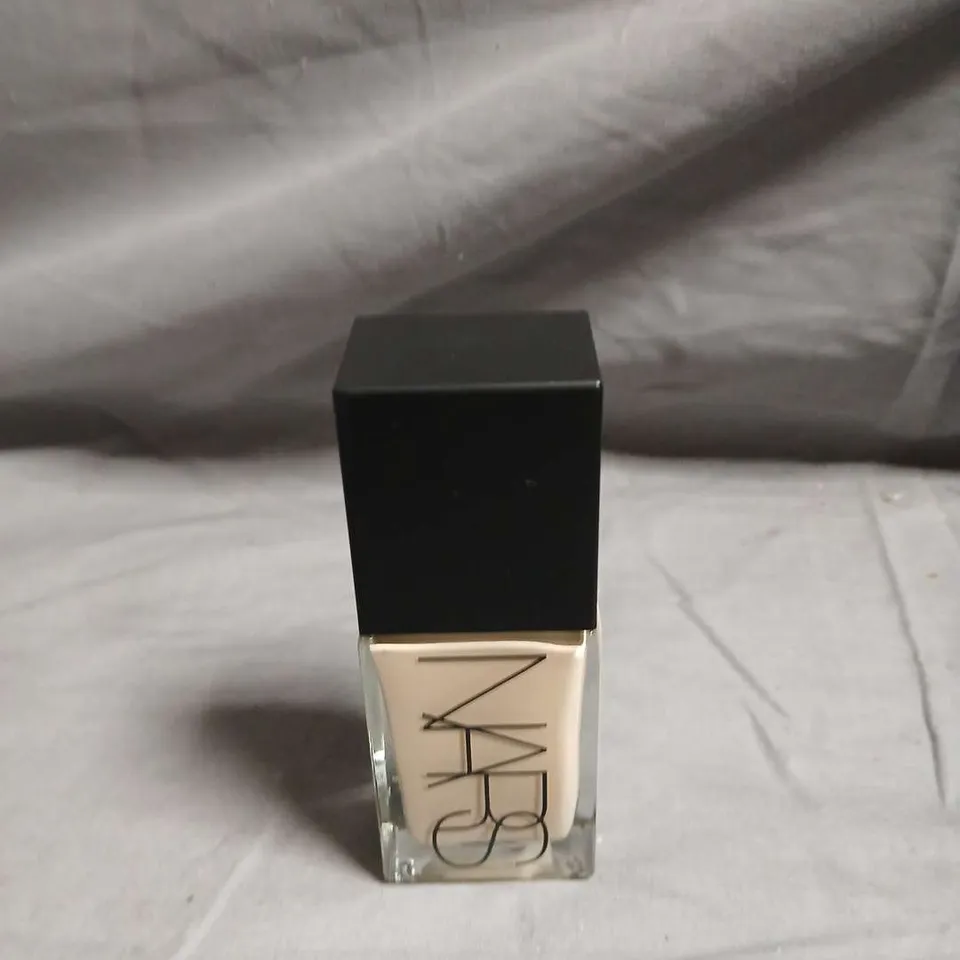 NARS LIGHT REFLECTING FOUNDATION – 30 ML BOXED