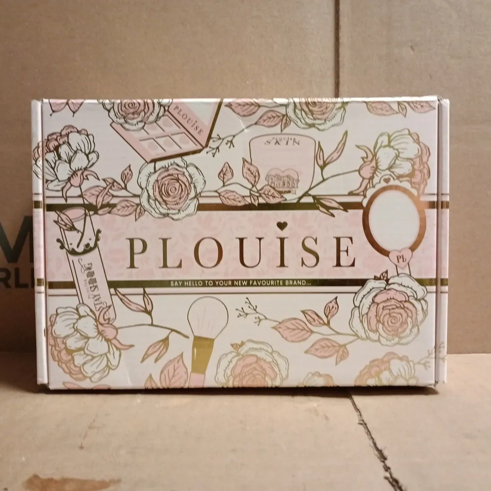 P.LOUISE MYSTERY COSMETIC BOX SET
