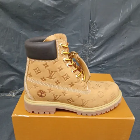BOXED PAIR OF LOUIS VUITTON 6 IN ANKLE BOOTS - UK SIZE 11