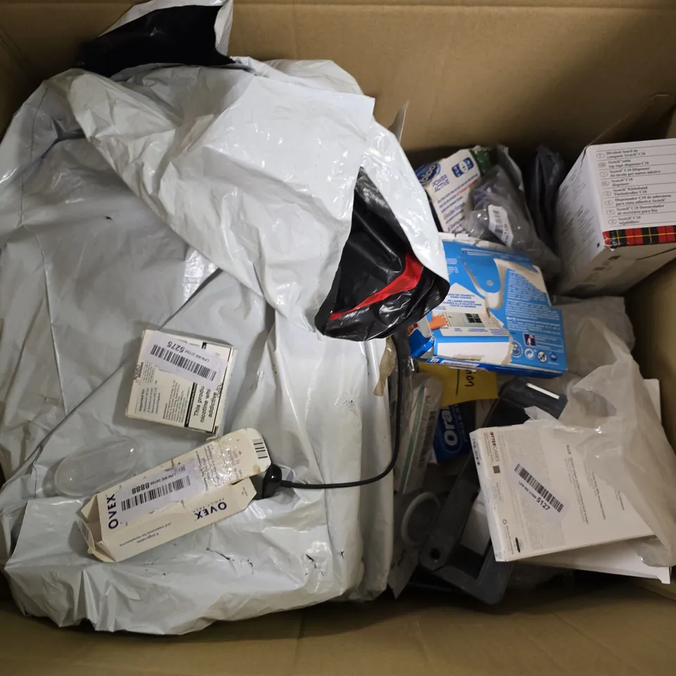 BOX OF APPROXIAMTELY 12 ASSORTED ITEMS TO INCLUDE - AQUAPHOR HEALING OINTMENT , ORAL B TOOTHPASTE , PHONE CASE ETC