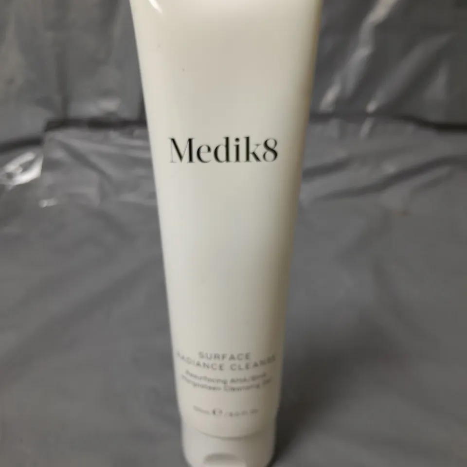 MEDIK8 SURFACE RADIANCE CLEANSER 150ML 