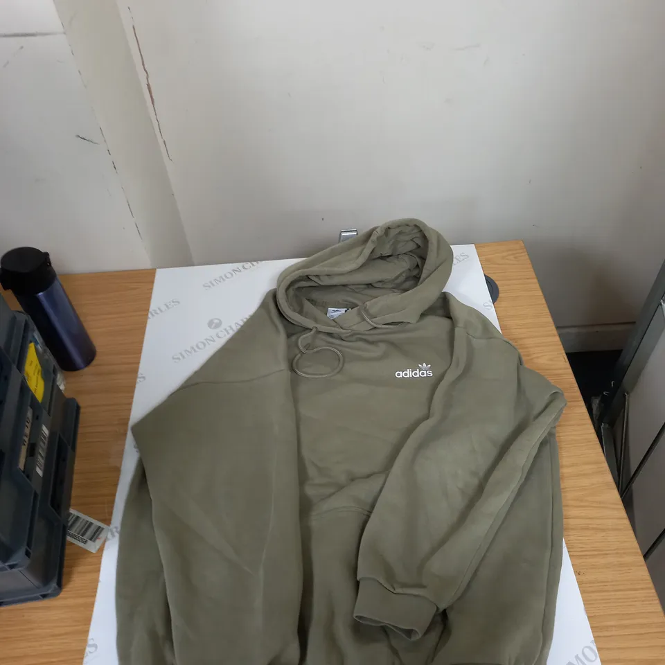 WOMENS ADIDAS JUMPER IN GREEN SIZE 16