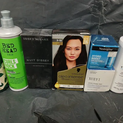 APPROXIMATELY 15 ASSORTED HEALTH & BEAUTY PRODUCTS TO INCLUDE SHAMPOO'S, CONDITIONER AND DERMO CLEANSER 