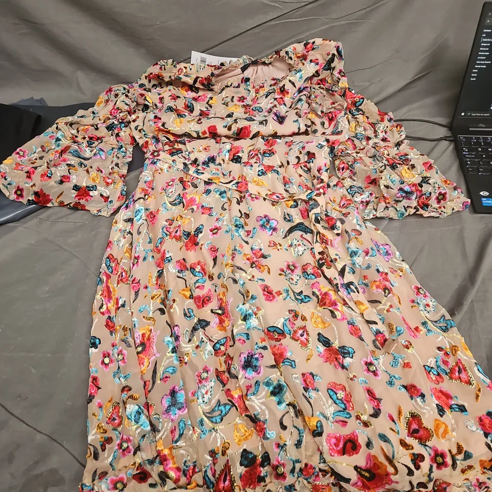 FRENCH CONNECTION FLORAL DRESS – TOASTED ALMOND, UK SIZE 18