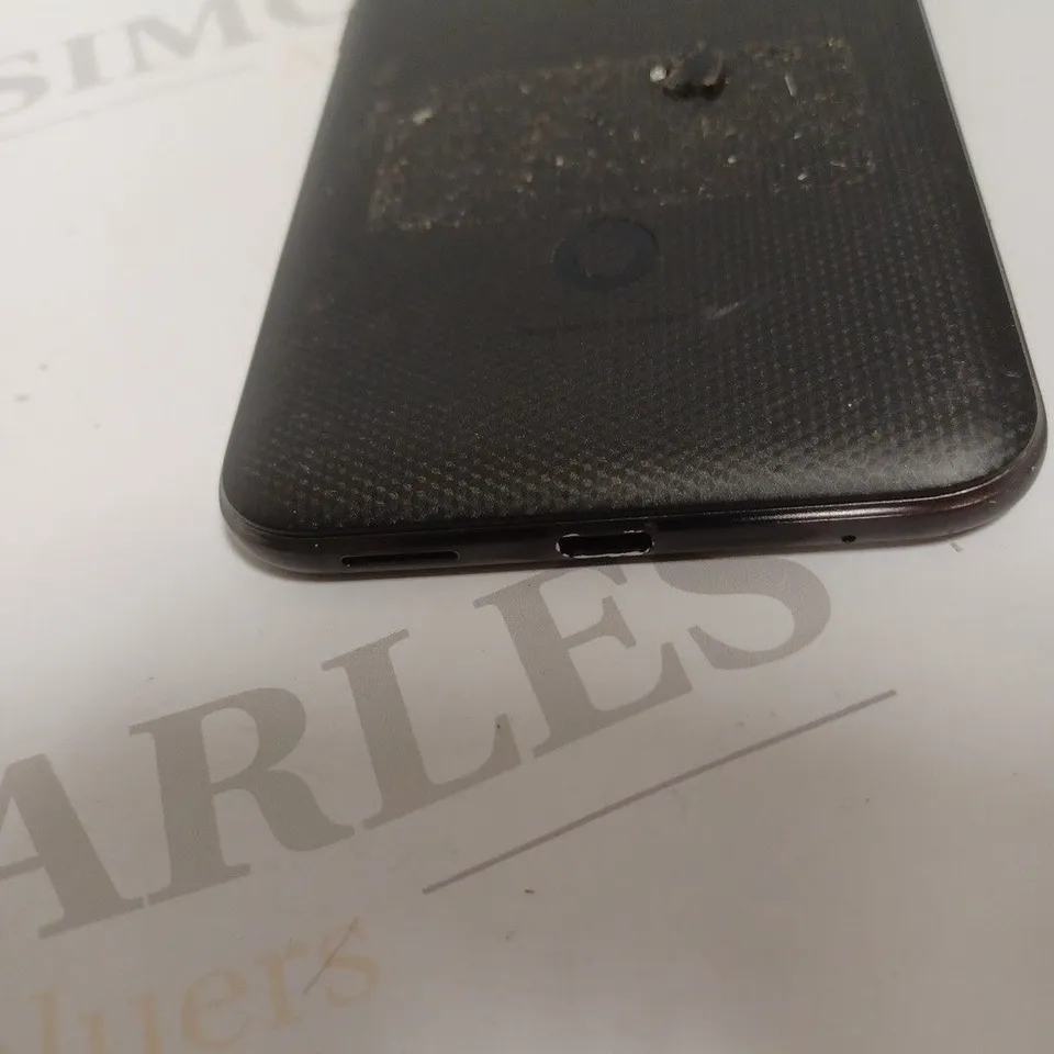 VODAFONE MOBILE PHONE - VFD 600