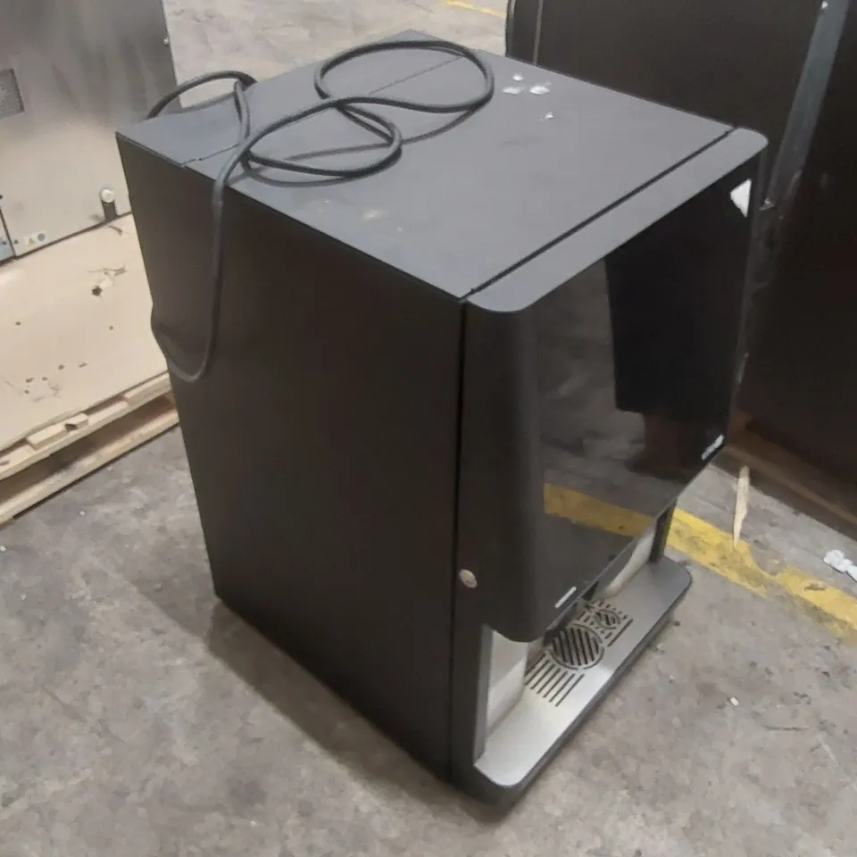 COFFETEK VITRO M5 COMMERCIAL COFFEE VENDING MACHINE