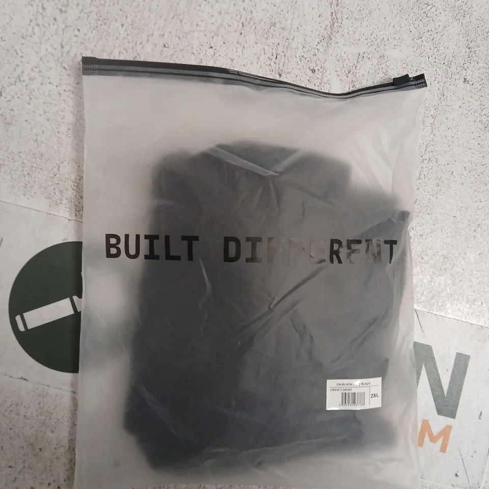 BAGGED BUILT DIFFERENT CREW T-SHIRT IN BLACK SIZE 2XL