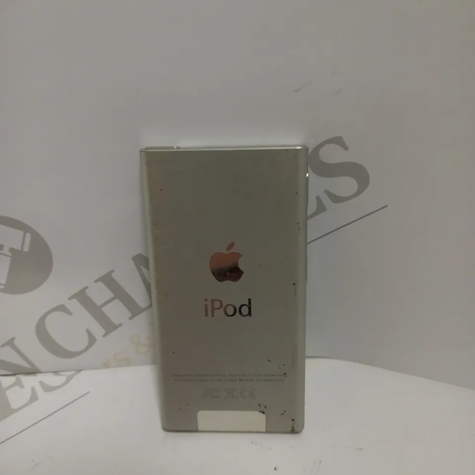 APPLE A1446 IPOD 