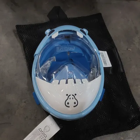 BOX CONTAINING A LARGE QUANTITY OF SNORKELING MASKS 