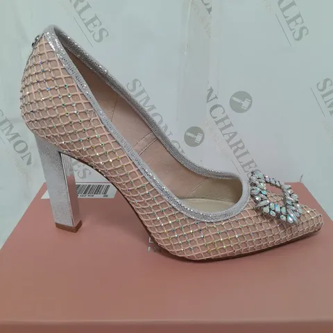 MODA IN PELLE KYLIEE COURT SILVER SIZE 6