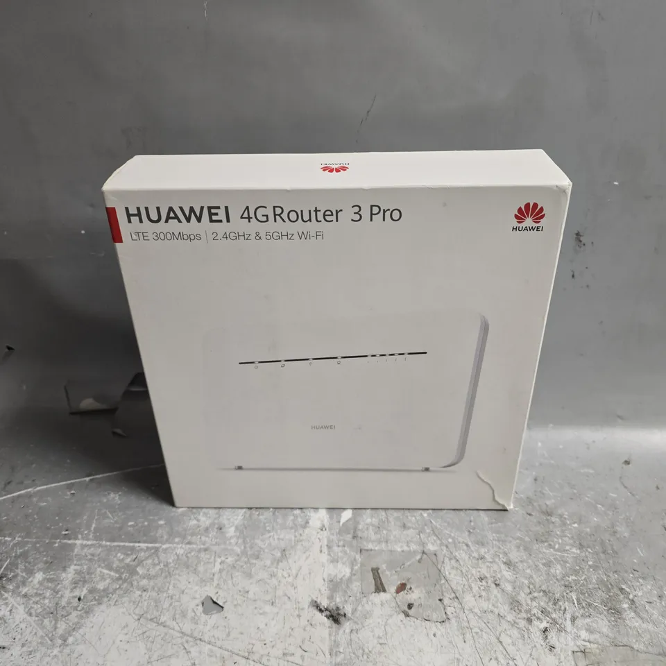 BOXED HUAWEI 4G ROUTER 3 PRO