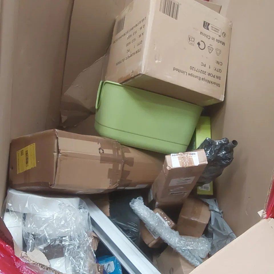PALLET CONTAINING A LARGE QUANTITY OF ASSORTED ITEMS INCLUDING: AIR COOLER, HILAND BIKE, TOY CAR, BABY PLAY MAT ECT