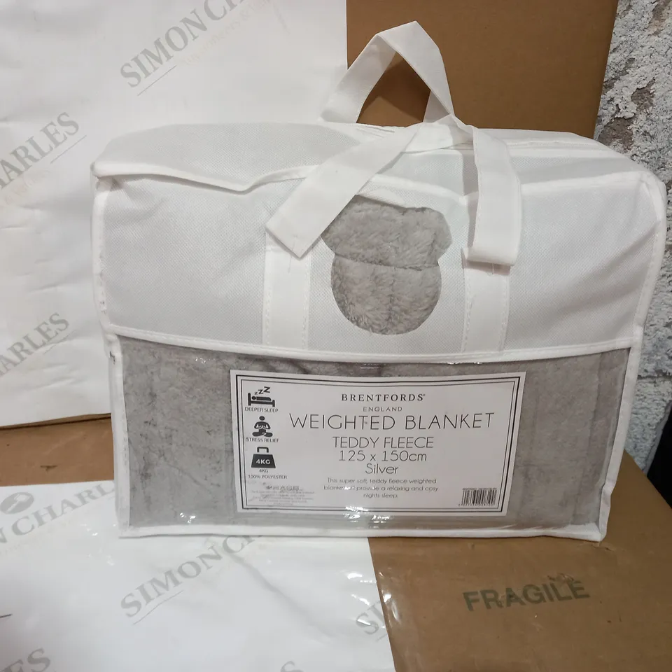 BRENTFORDS TEDDY FLEECE WEIGHTED BLANKET 