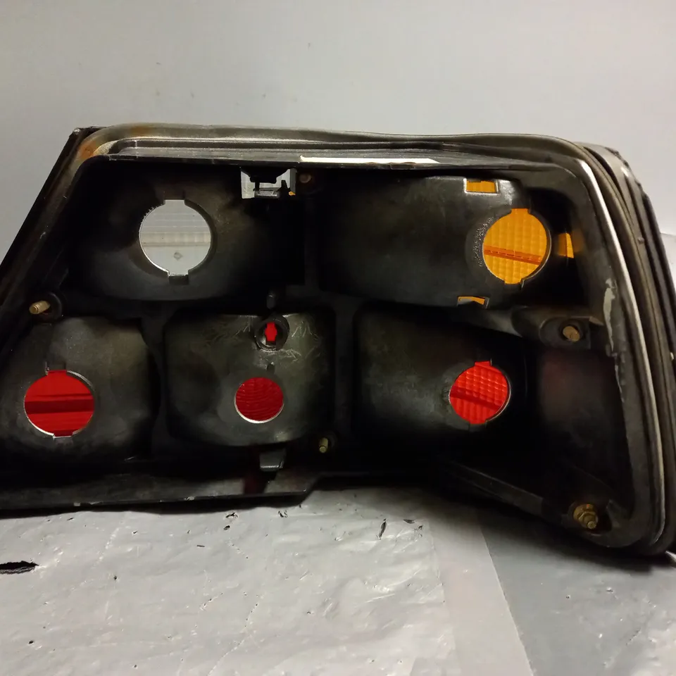 MERCEDES BENZ W124 REAR LEFT TAIL LIGHT HOUSING 