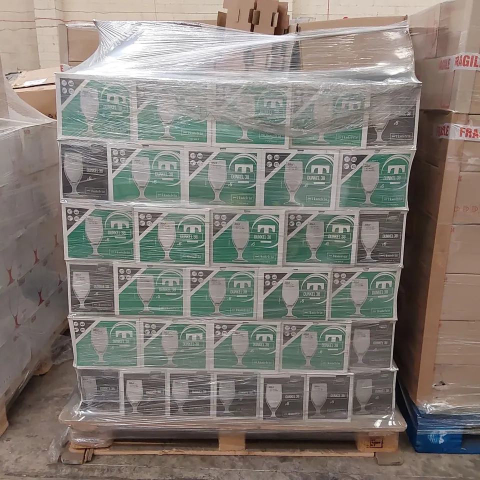 PALLET OF APPROXIMATELY 156 BOXES OF 6X BRAND NEW BIER CO 'DAD'S BEER GLASS' 380ML BEER GLASSES + 2 BOXES OF ASSORTED BEER GLASSES AND SOCKS