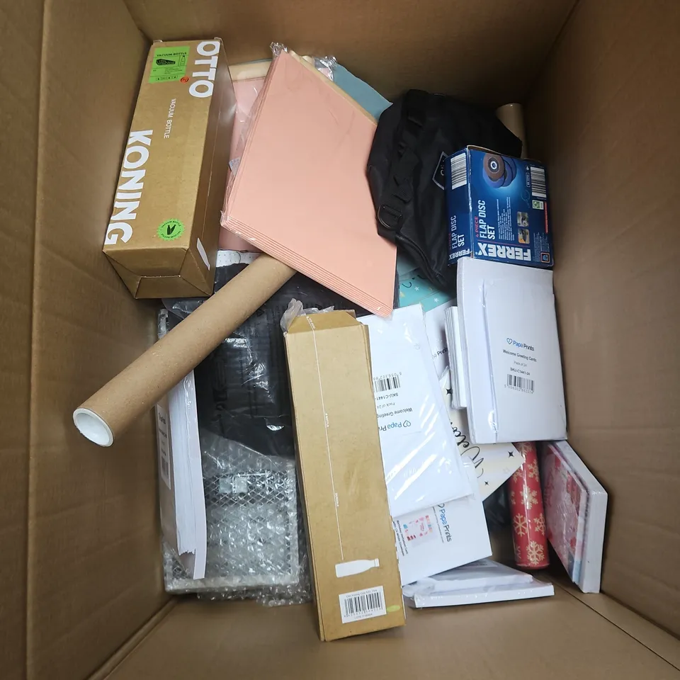 BOX OF APPROXIMATELY 12 ASSORTED HOUSEHOLD ITEMS TO INCLUDE - FERREX WIRE BRUSH SET - STAINLESS STEEL COOKING POT - 2KG ANKLE WEIGHTS - ETC - COLLECTION ONLY