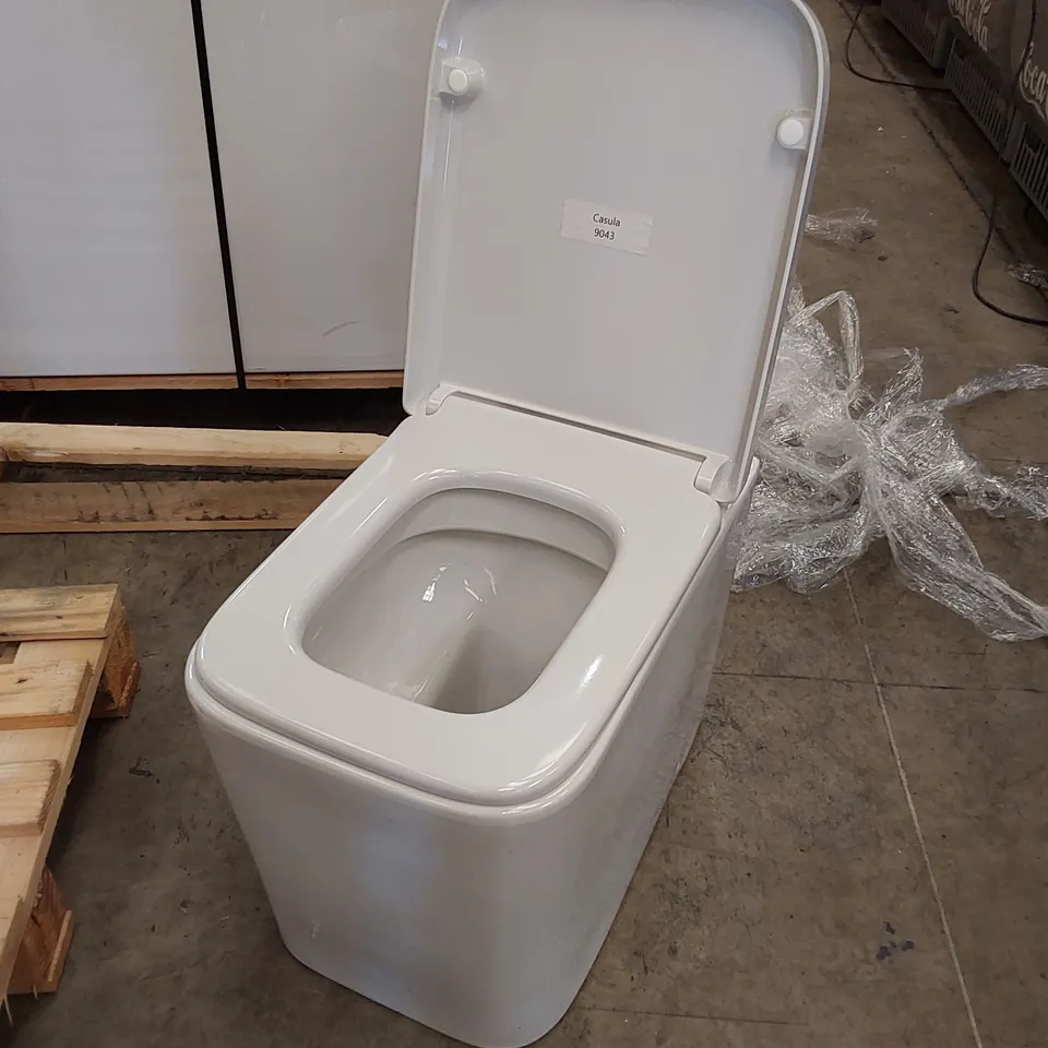 DESIGNER TOILET BASIN WITH SEAT 