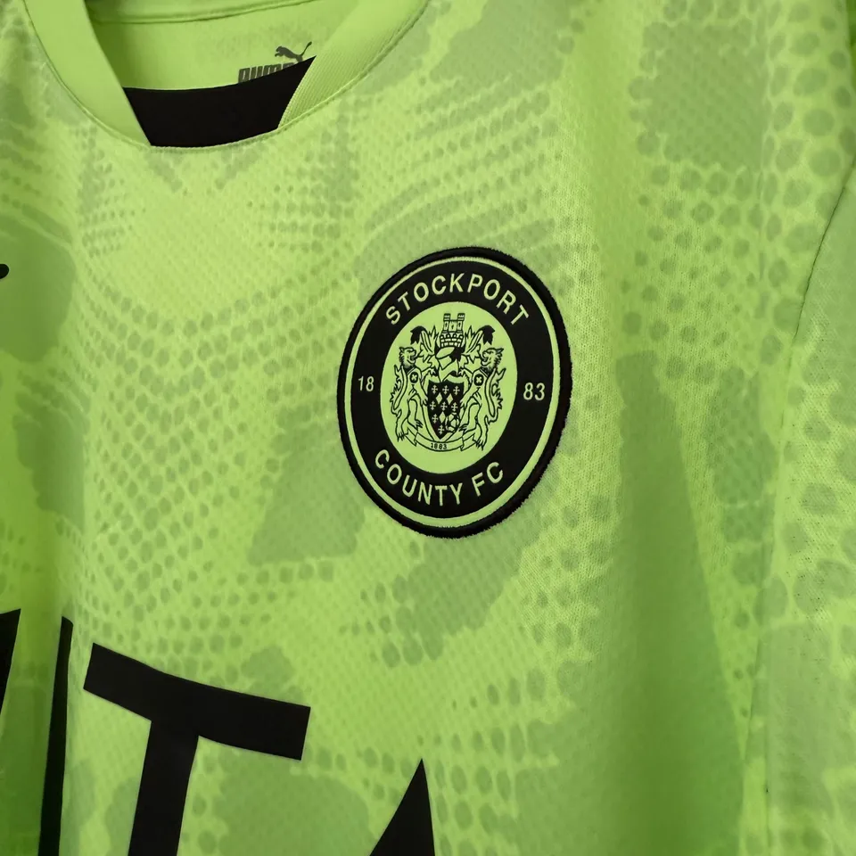 #1 - Ben Hinchliffe - Play-Off Goalkeeper Shirt 24/25 - Size L