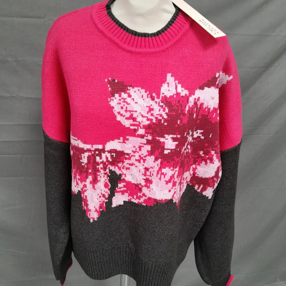 BADGLEY MISCHHKA FLOWER SWEATER - XL
