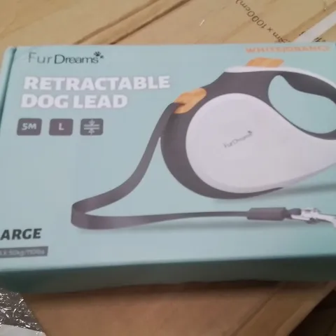 BOXED FURDREAMS LARGE RETRACTABLE DOG LEADS 5M WHITE AND ORANGE APPROXIMATELY 24