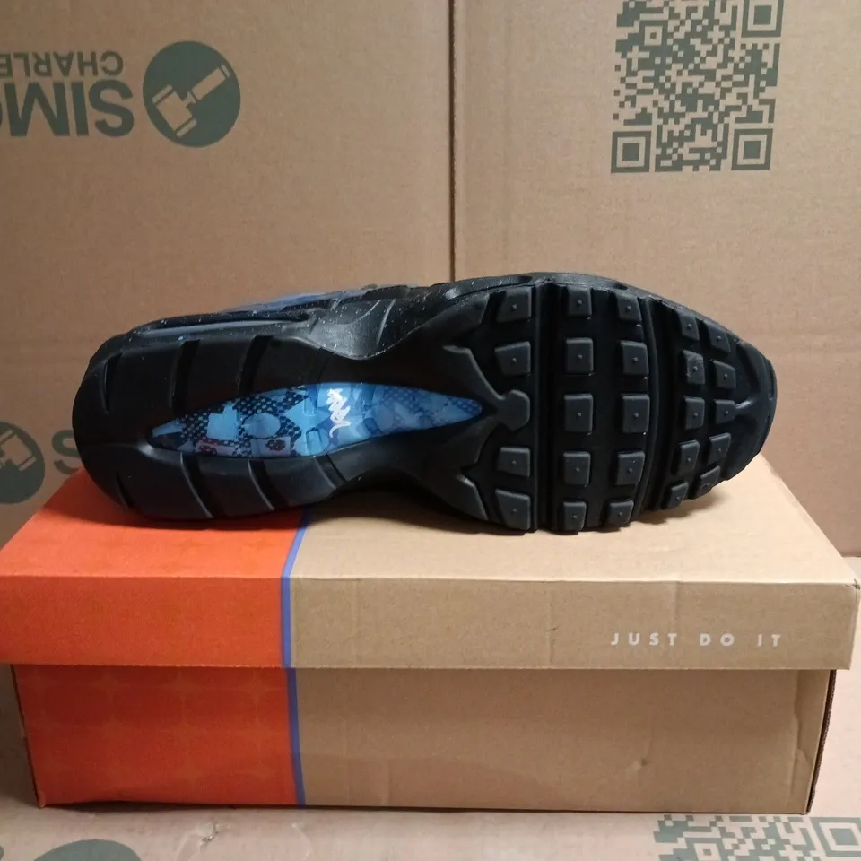 NIKE AIR MAX 95 SP TRAINERS – UK 14 – BLUE/BLACK