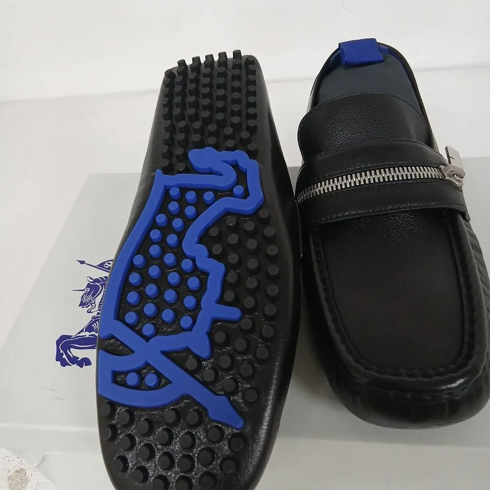 BURBERRY BLACK LEATHER LOAFERS WITH ZIP DETAIL – UK 8.5 (EU 42.5)