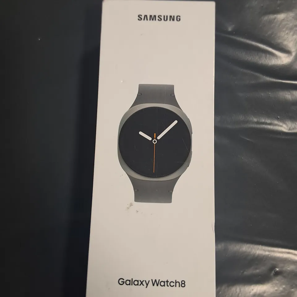 BOXED SAMSUNG GALAXY WATCH 8 IN GRAPHITE - SM-L320
