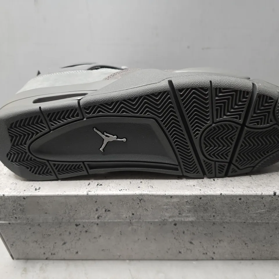 BOXED AIR JORDAN 4 RETRO SE - UK 11