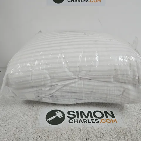 WHITE STRIPED PILLOW TRIO SET 