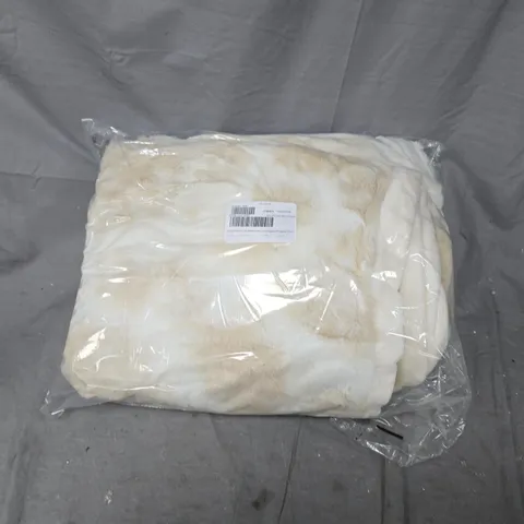 COZEE HOME LUXURY RUCHED FAUX FUR AND VELVETSOFT HEATED THROW