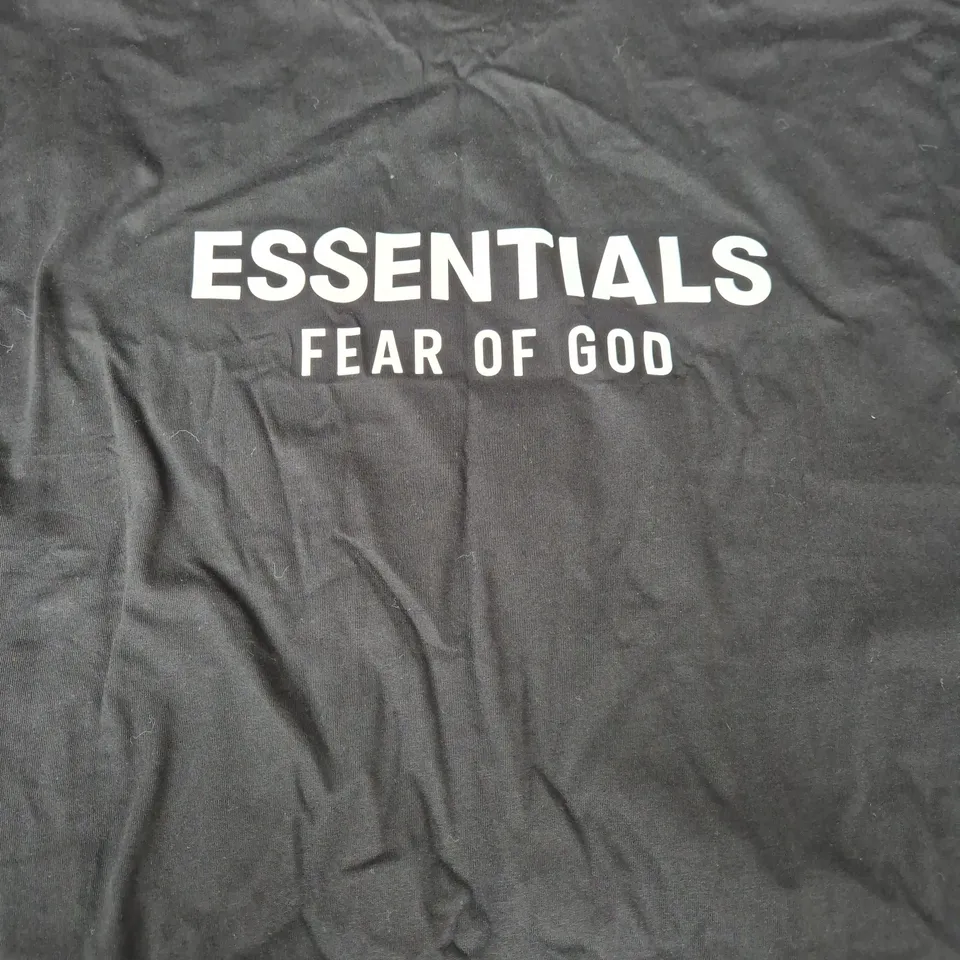 ESSENTIALS FEAR OF GOD BACK LOGO T-SHIRT IN BLACK SIZE XXL