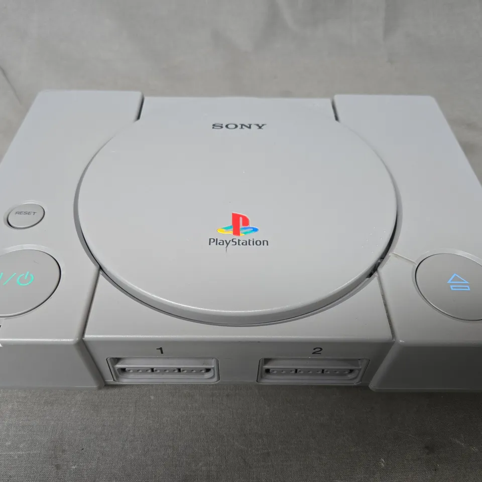 SONY PLAYSTATION 1 SCPH-9002 GAMES CONSOLE