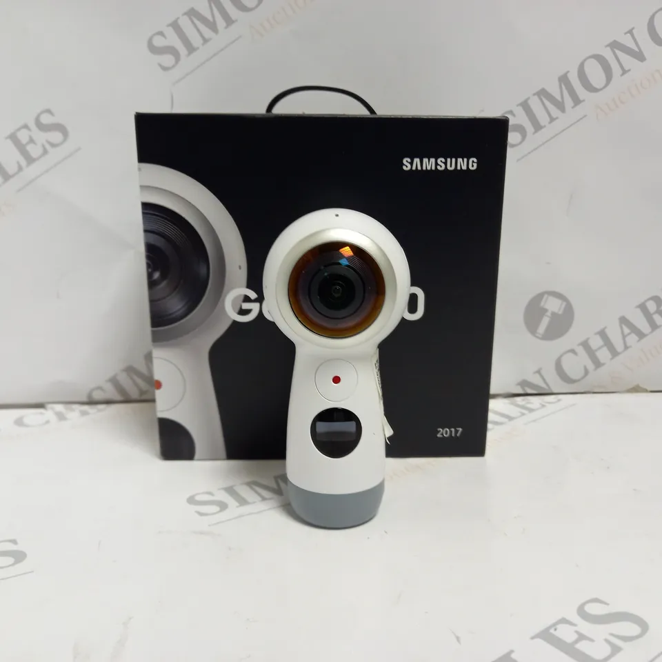 BOXED SAMSUNG GEAR 360 IN WHITE  