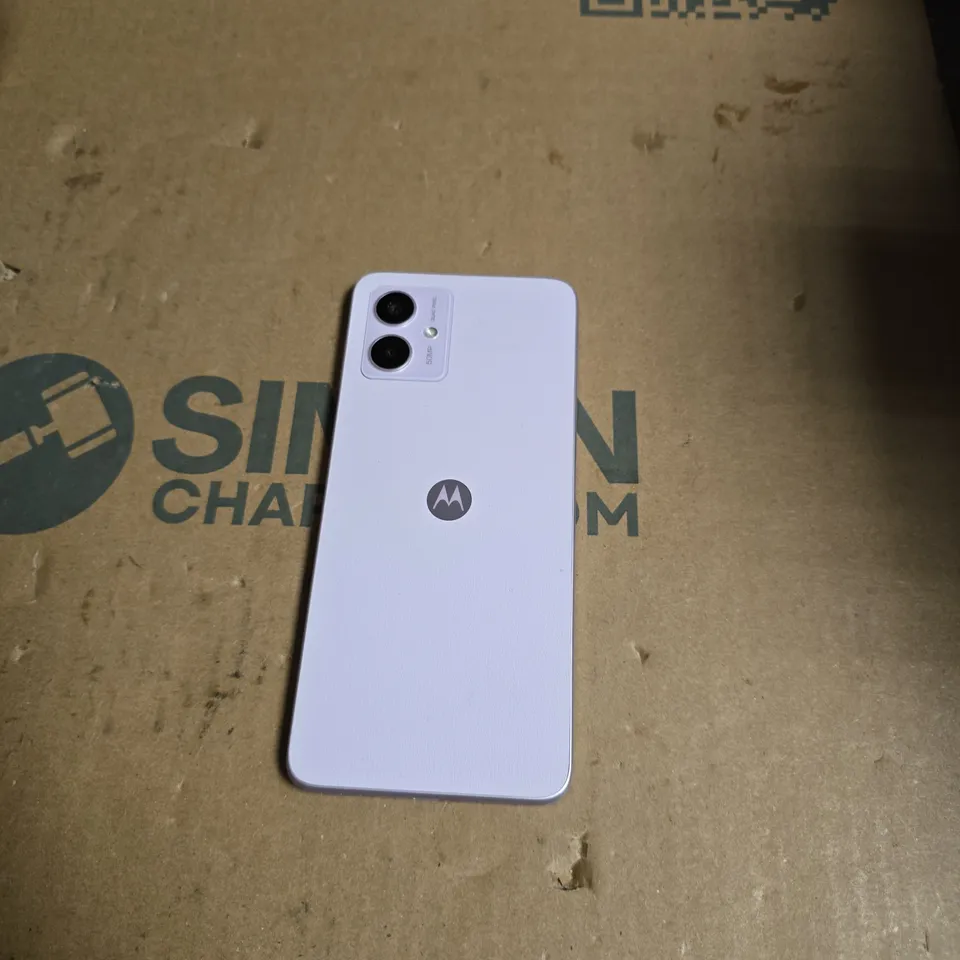 MOTOROLA SMARTPHONE – LILAC/PURPLE 